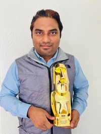 Pradeep Kumar Saraswathi Holding Titan Business Award